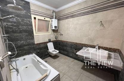 Apartment - 2 Bedrooms - 2 Bathrooms for sale in Al Khamayel city - Sheikh Zayed Compounds - Sheikh Zayed City - Giza