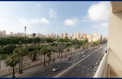 Apartment - 4 Bedrooms - 5 Bathrooms for sale in Abo Qir St. - Sporting - Hay Sharq - Alexandria