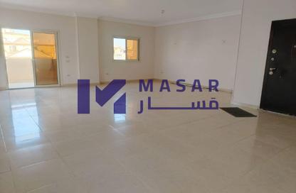 شقة - 3 غرف نوم - 3 حمامات للايجار في المنطقة د - حى جنوب الاكايمية - مدينة القاهرة الجديدة - القاهرة
