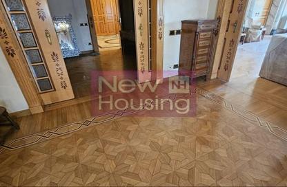 Apartment - 4 Bedrooms - 4 Bathrooms for sale in Zamalek - Cairo