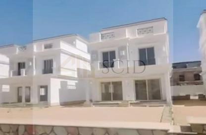 Villa - 4 Bedrooms - 4 Bathrooms for sale in Mountain View 4 - 6 October Compounds - 6 October City - Giza