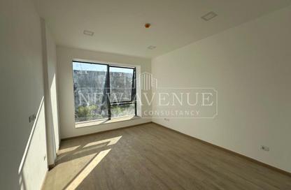 Office Space - Studio - 1 Bathroom for sale in Lake View Residence - 5th Settlement Compounds - The 5th Settlement - New Cairo City - Cairo Office Space - Studio - 1 Bathroom for sale in Lake View Residence - 5th Settlement Compounds - The 5th Settlement - New Cairo City - Cairo