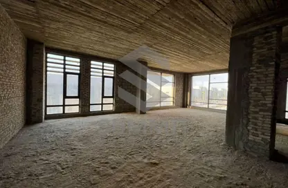 مساحات مكتبية - غرفة نوم - 1 حمام للبيع في ديستريكت 5 - كمبوندات التجمع الخامس - التجمع الخامس - مدينة القاهرة الجديدة - القاهرة