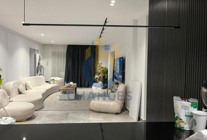 8592801 - Property Image 3