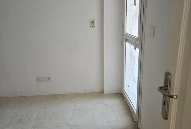 83400661 - Property Image 3