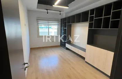 عيادة - غرفة نوم - 1 حمام للايجار في اليجانتري - الحي الاول - التجمع الخامس - مدينة القاهرة الجديدة - القاهرة