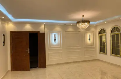 شقة - 3 غرف نوم - 3 حمامات للبيع في الحي السادس - مدينة العبور - القليوبية