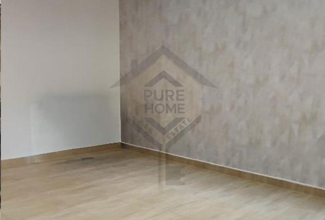 8563638 - Property Image 2