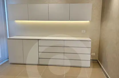 عيادة - 2 غرف نوم - 1 حمام للايجار في كابيتال بيزنس بارك - محور 26 يوليو - الشيخ زايد - الجيزة