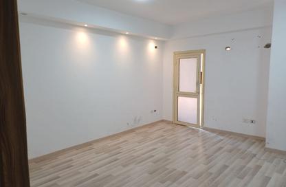شقة - 3 غرف نوم - 2 حمامات للبيع في عمارات البنفسج - البنفسج - مدينة القاهرة الجديدة - القاهرة شقة - 3 غرف نوم - 2 حمامات للبيع في عمارات البنفسج - البنفسج - مدينة القاهرة الجديدة - القاهرة