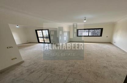 Office Space - 3 Bedrooms - 2 Bathrooms for rent in Al Batal Ahmed Abd El Aziz St. - Mohandessin - Giza