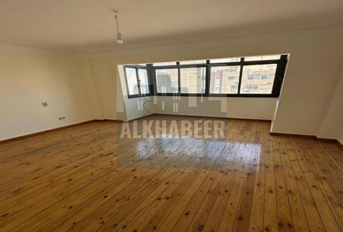 68798861 - صورة العقار 3