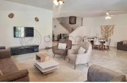 فيلا - 6 غرف نوم - 5 حمامات للايجار في هاسييندا باي - سيدي عبد الرحمن - الساحل الشمالي