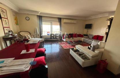 شقة - 3 غرف نوم - 3 حمامات للبيع في شارع الميرغني - ارض الجولف - مصر الجديدة - القاهرة