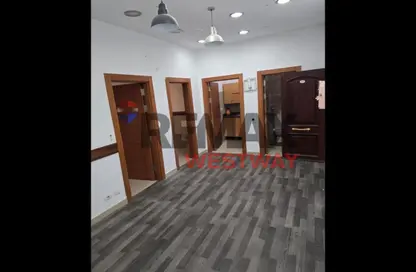 مساحات مكتبية - 2 غرف نوم - 1 حمام للايجار في ذا جيت بلازا مول - الحي العاشر - الشيخ زايد - الجيزة