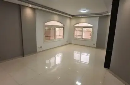 شقة - 3 غرف نوم - 2 حمامات للايجار في شارع 20 - الحي الثاني - التجمع الخامس - مدينة القاهرة الجديدة - القاهرة