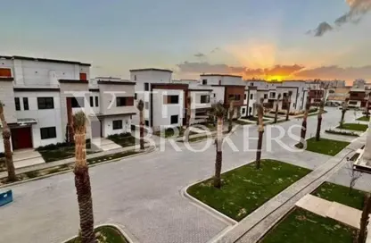 Townhouse - 4 Bedrooms - 4 Bathrooms for sale in Azzar - 5th Settlement Compounds - The 5th Settlement - New Cairo City - Cairo