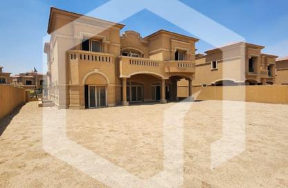 فيلا - 4 غرف نوم - 6 حمامات للبيع في رويال ميدوز - كمبوندات الشيخ زايد - الشيخ زايد - الجيزة