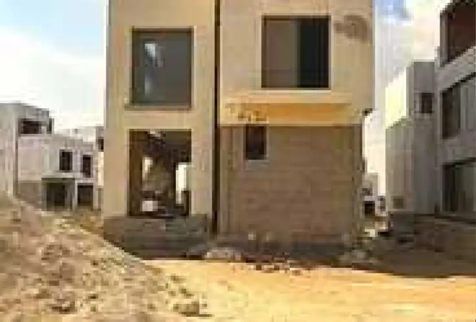 102074413 - Property Image 2