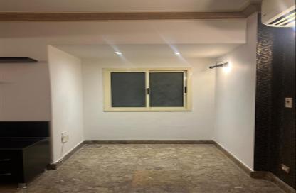 Apartment - 2 Bedrooms - 1 Bathroom for rent in El Khalifa El Maamoun St. - Roxy - Heliopolis - Masr El Gedida - Cairo
