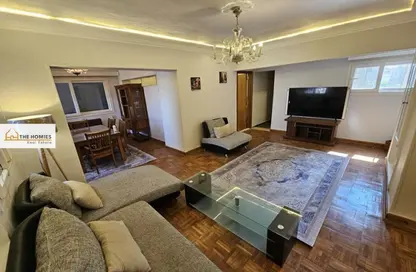 شقة - 4 غرف نوم - 3 حمامات للبيع في شارع المقريزي - الزمالك - القاهرة