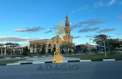 Apartment - 3 Bedrooms - 3 Bathrooms for sale in Beverly Hills Road - 17th District - Sheikh Zayed City - Giza