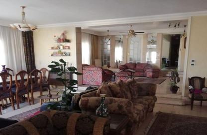 Apartment - 4 Bedrooms - 2 Bathrooms for sale in Hassan Ma'moon St. - 6th Zone - Nasr City - Cairo