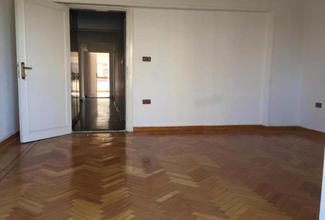 8424430 - Property Image 3