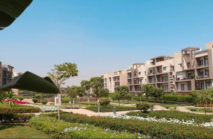 Apartment - 2 Bedrooms - 2 Bathrooms for sale in Moon Residences - Fifth Square - The 5th Settlement - New Cairo City - Cairo