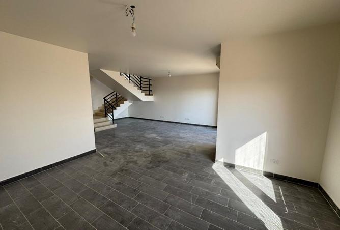 8483811 - Property Image 2