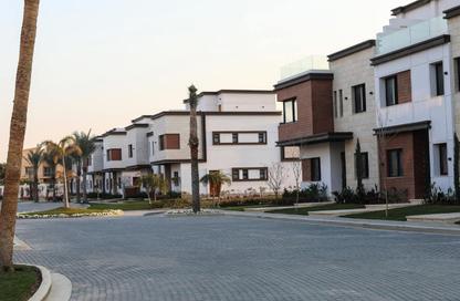 Townhouse - 4 Bedrooms - 4 Bathrooms for sale in Azzar 2 - 5th Settlement Compounds - The 5th Settlement - New Cairo City - Cairo