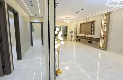 Apartment - 3 Bedrooms - 3 Bathrooms for sale in Gate 3 old - Khafre - Hadayek El Ahram - Giza