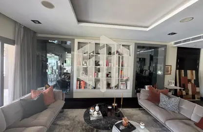 فيلا - 3 غرف نوم - 5 حمامات للايجار في القطامية هايتس - كمبوندات القطامية - القطامية - مدينة القاهرة الجديدة - القاهرة