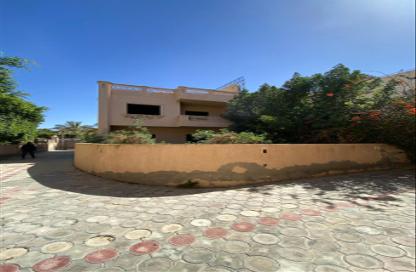 Villa - 4 Bedrooms - 2 Bathrooms for sale in Mehwar Al Taameer Road - King Mariout - Hay Al Amereyah - Alexandria