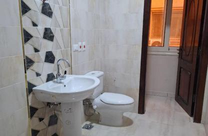 شقة - 4 غرف نوم - 2 حمامات للايجار في عمارات البنفسج - البنفسج - مدينة القاهرة الجديدة - القاهرة