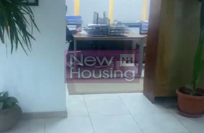 Apartment - 3 Bedrooms - 1 Bathroom for sale in Zamalek - Cairo