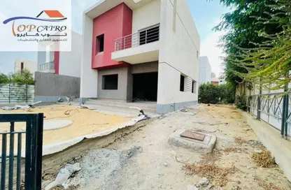 Villa - 4 Bedrooms - 3 Bathrooms for sale in Madinaty - Cairo