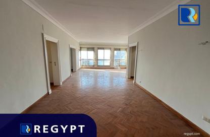Apartment - 3 Bedrooms - 3 Bathrooms for rent in Ibn Zinky St. - Zamalek - Cairo