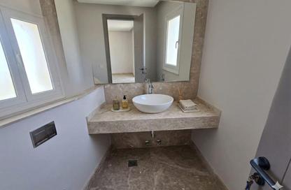 Villa - 5 Bedrooms - 5 Bathrooms for rent in New Giza - Cairo Alexandria Desert Road - 6 October City - Giza
