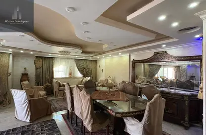 شقة - 4 غرف نوم - 3 حمامات للبيع في شارع ذكي حسن - المنطقة الأولى - مدينة نصر - القاهرة