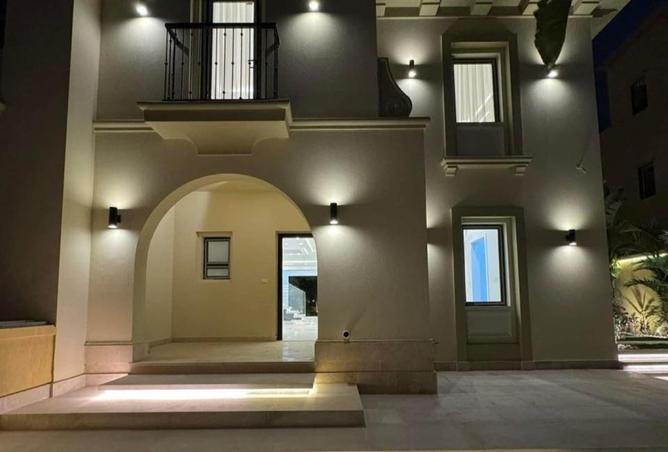 107130800 - Property Image 3