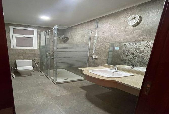 102076182 - Property Image 3