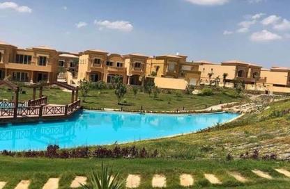 فيلا - 6 غرف نوم - 5 حمامات للبيع في رويال ميدوز - كمبوندات الشيخ زايد - الشيخ زايد - الجيزة