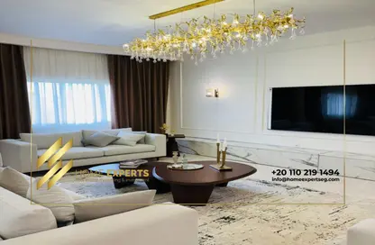 فيلا - 5 غرف نوم - 5 حمامات للايجار في فورتين جولف ريزيدنس - اب تاون كايرو - المقطم - القاهرة