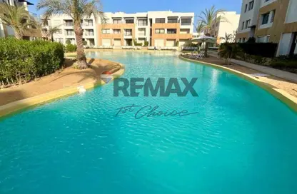 Chalet - 2 Bedrooms - 2 Bathrooms for sale in Azha - Al Ain Al Sokhna - Suez