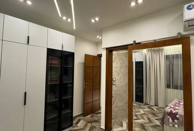 121653776 - Property Image 2