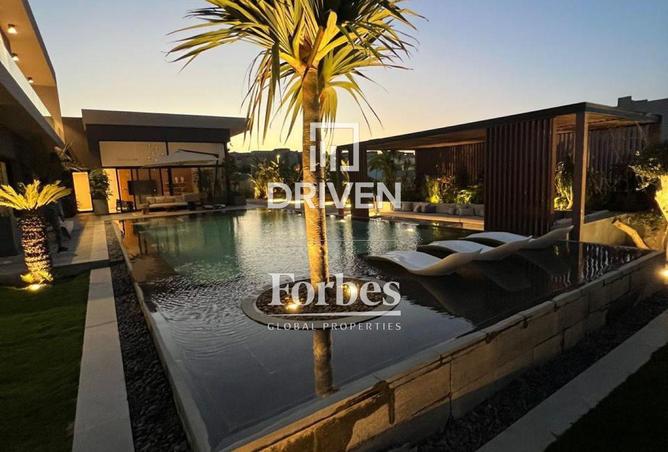 98008663 - Property Image 2