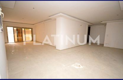 Apartment - 3 Bedrooms - 2 Bathrooms for sale in Ahmed Shawky St. - Roushdy - Hay Sharq - Alexandria
