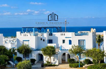 Chalet - 2 Bedrooms - 2 Bathrooms for sale in Mountain View - Ras Al Hekma - North Coast