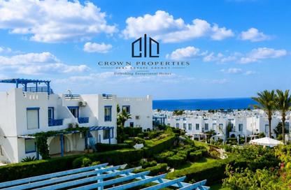 Chalet - 2 Bedrooms - 2 Bathrooms for sale in Mountain View - Ras Al Hekma - North Coast